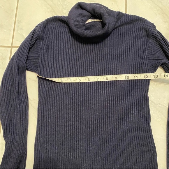 - 525 Made in America Only at Bloomingdale’s sweater size S - Picture 4 of 6